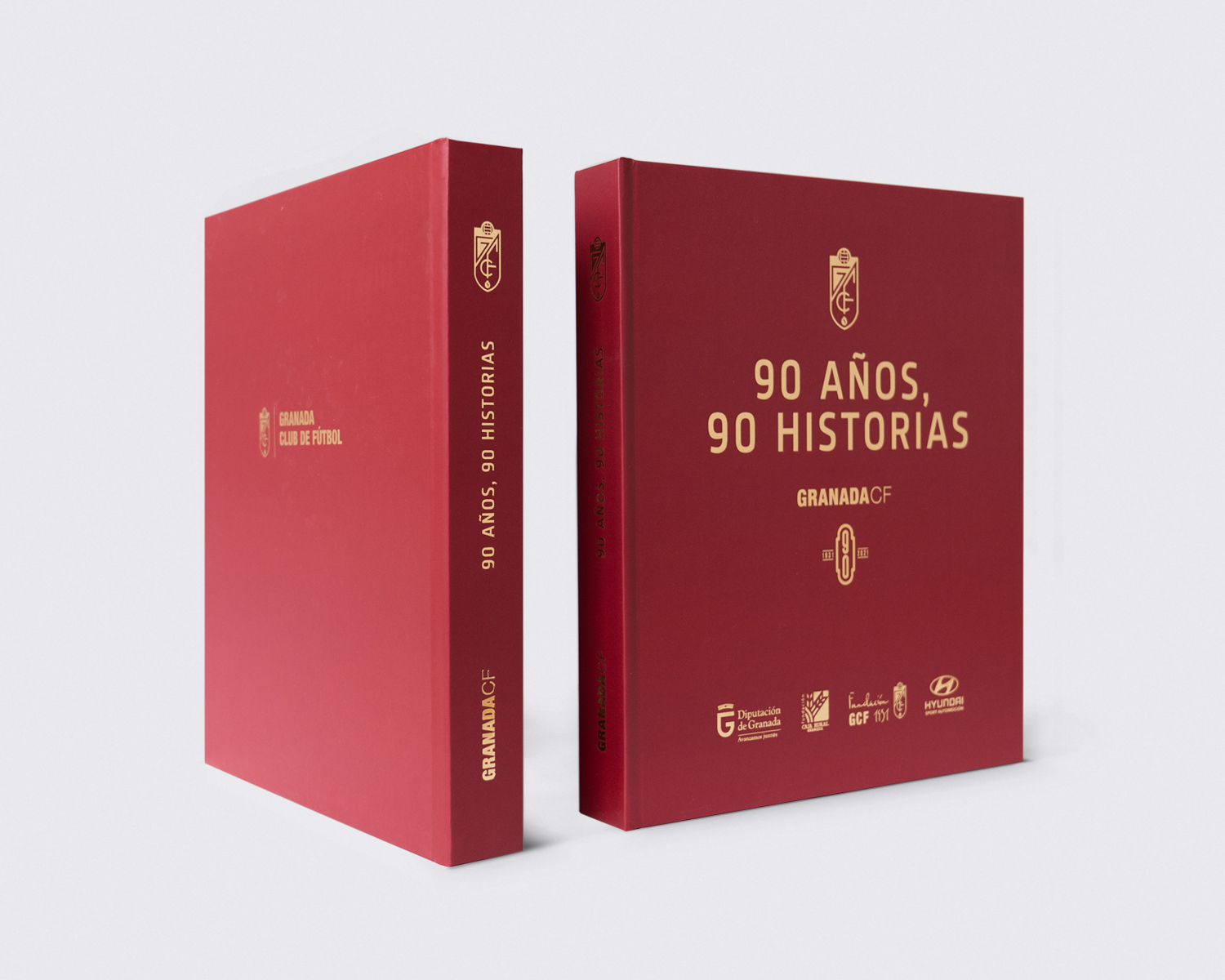 bicoco estudio creativo diseña el libro 90 años 90 historias para el Granada CF