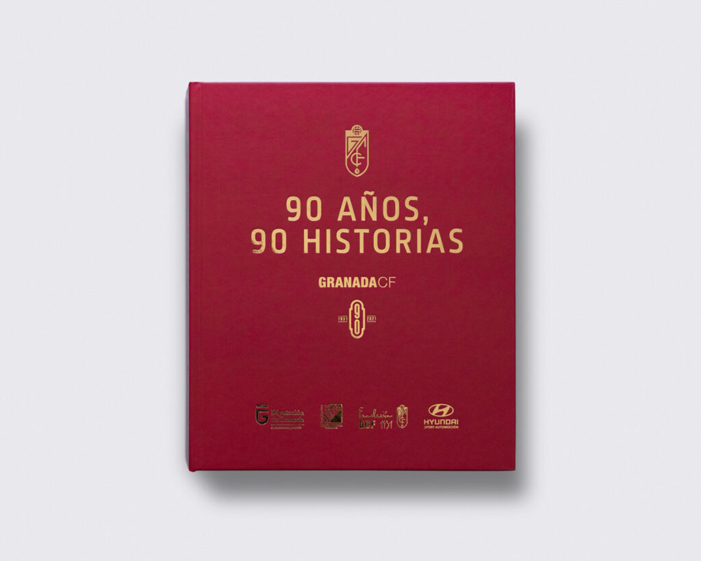 diseño gráfico editorial libro Granada CF por Bicoco Estudio de Diseño Granada